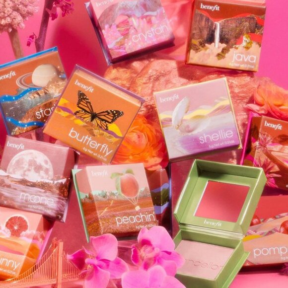 SALE! ✅ Benefit #CRYSTAH Silky-Soft Powder Blush ✨ NEW IN BOX - Picture 6 of 10